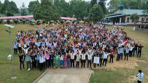 DK BYF taking group photo
